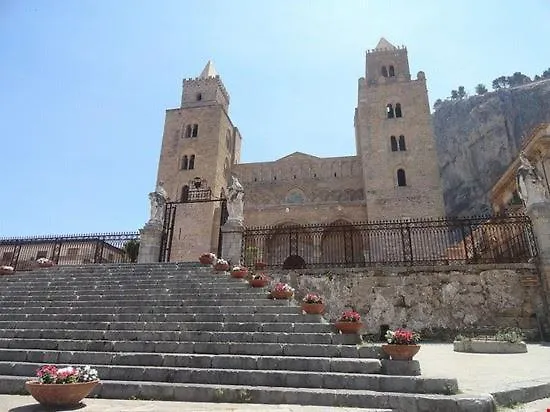 Casa Carmine Papa דירה *