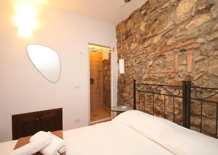 Casa Carmine Papa * צ'פאלו