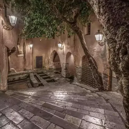 Casa Carmine Papa Apartment *