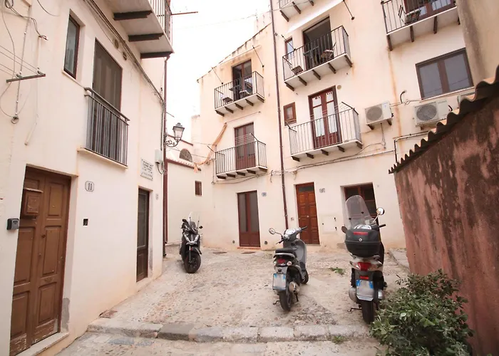 Casa Carmine Papa Lägenhet Cefalù